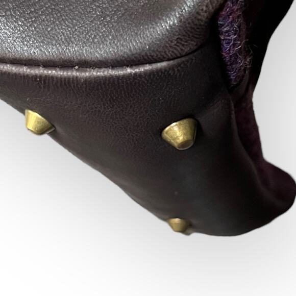 Barrhead Leather Brown Dearskin Aisling Medium Sized Bag w/ Purple Harris Tweed - Picture 7 of 16